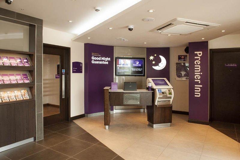 Premier Inn Dudley Town Centre Dış mekan fotoğraf